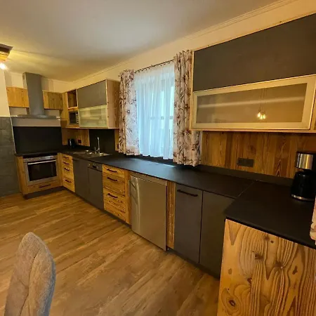 Apartment Rohrmoser Mit 1 Schlafzimmer *
