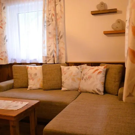 Rohrmoser Mit 1 Schlafzimmer *