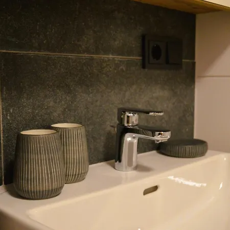 Rohrmoser Mit 1 Schlafzimmer * Hüttschlag