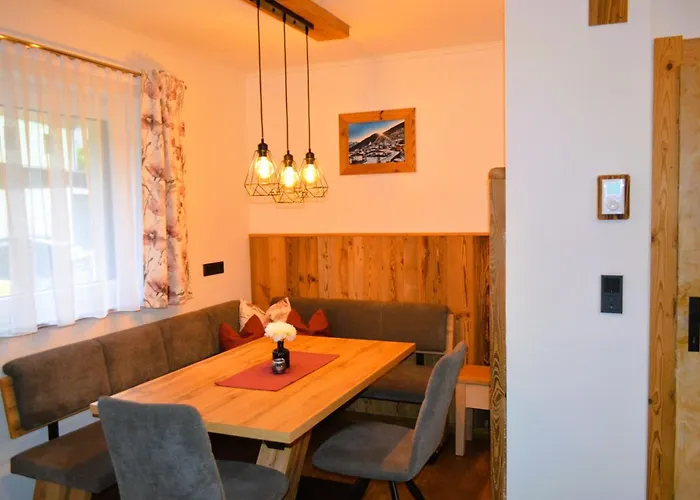 Rohrmoser Mit 1 Schlafzimmer Hüttschlag