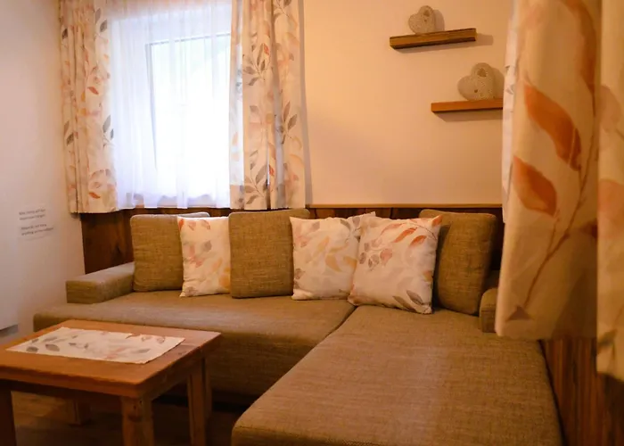 Rohrmoser Mit 1 Schlafzimmer *