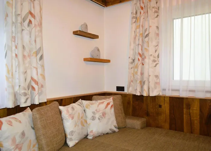 Rohrmoser Mit 1 Schlafzimmer *