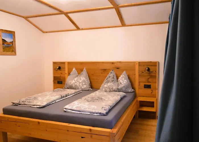 Rohrmoser Mit 1 Schlafzimmer アパート *